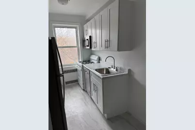 280 Ocean Parkway #4L, Brooklyn, NY 11218 - Photo 2