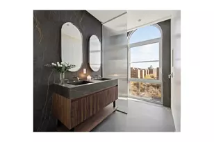 350 E 18th St, New York, NY 10003 - Photo 6