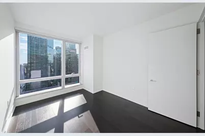 555 10th Avenue #22D, New York City, NY 10018 - Photo 4