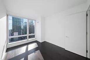555 10th Ave, New York City, NY 10018 - Photo 4