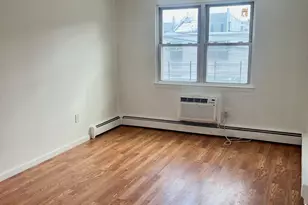 72 Menahan St, New York City, NY 11221 - Photo 12