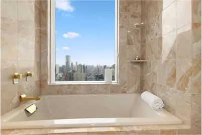 845 United Nations Plaza #53E, New York City, NY 10017 - Photo 8