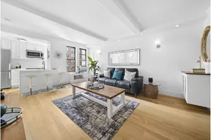 41 W 72nd St, New York City, NY 10023 - Photo 2