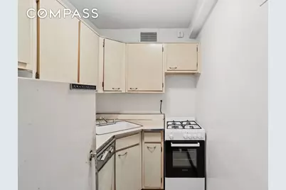 330 E 49th Street #7M, New York City, NY 10017 - Photo 10