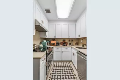 641 5th Avenue #29C, New York City, NY 10022 - Photo 8