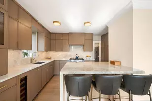 190 E 72nd St, New York City, NY 10021 - Photo 4