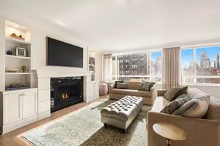 190 E 72nd St, New York City, NY 10021 - Photo 6