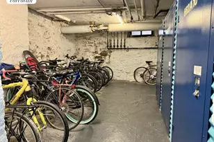 860 W 181st St, New York City, NY 10033 - Photo 16