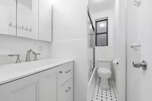 225 E 79th St, New York City, NY 10075 - Photo 4