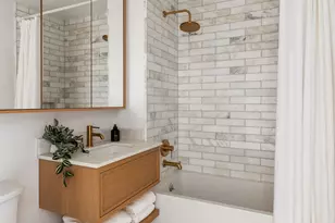 215 Calyer St, New York City, NY 11222 - Photo 8