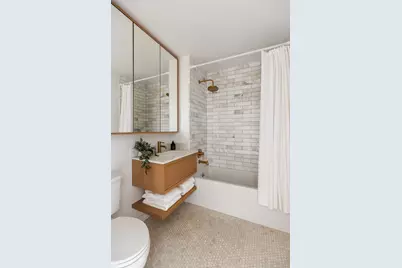 215 Calyer Street #1, New York City, NY 11222 - Photo 8