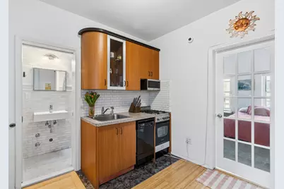 328 E 73rd Street #5B, New York City, NY 10021 - Photo 4