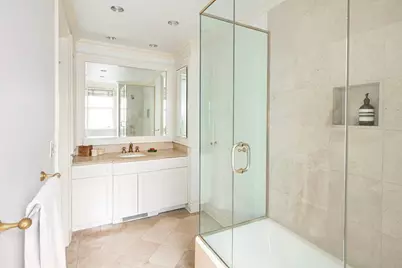45 E 62nd Street #4A, New York City, NY 10065 - Photo 8