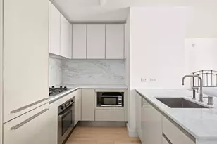 322 W 57th St, New York City, NY 10019 - Photo 6