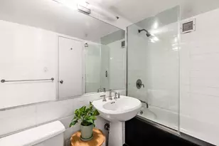 305 2nd Ave, New York City, NY 10003 - Photo 16