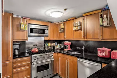 305 2nd Avenue #328, New York City, NY 10003 - Photo 18
