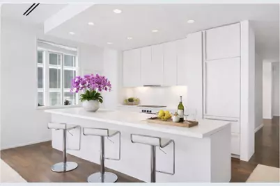 165 Charles Street #22, New York City, NY 10014 - Photo 2