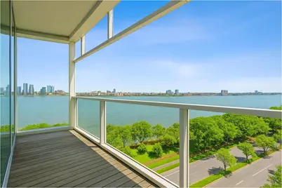 165 Charles Street #22, New York City, NY 10014 - Photo 8