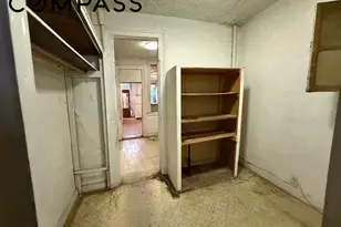 320 W 47th St, New York City, NY 10036 - Photo 8