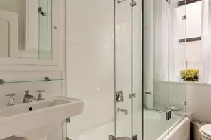 114 E 84th St, New York City, NY 10028 - Photo 8