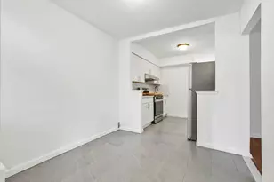 1043 E 101st St, New York City, NY 11236 - Photo 28