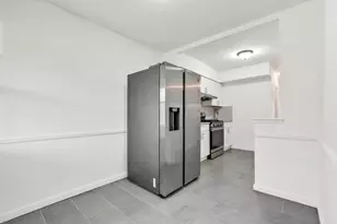 1043 E 101st St, Brooklyn, NY 11236 - Photo 2