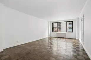 305 E 40th St, New York, NY 10017 - Photo 4