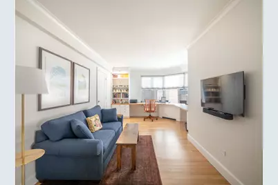 440 E 56th Street #9BC, New York City, NY 10022 - Photo 10