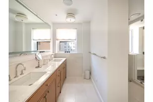 440 E 56th St, New York City, NY 10022 - Photo 8