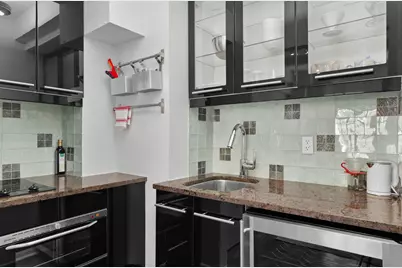 25 Tudor City Place #619, New York City, NY 10017 - Photo 10
