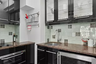 25 Tudor City Pl, New York City, NY 10017 - Photo 10