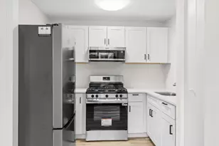 333 Pearl St, New York City, NY 10038 - Photo 6
