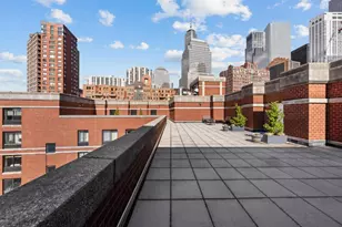 300 Rector Pl, New York City, NY 10280 - Photo 10