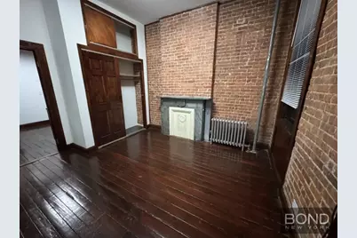 355 W 47th Street #1RW, New York City, NY 10036 - Photo 2