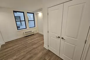 45 W 81st St, New York City, NY 10024 - Photo 6