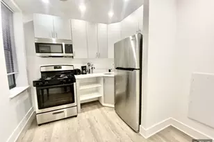 45 W 81st St, New York City, NY 10024 - Photo 2