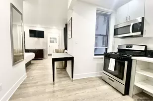 45 W 81st St, New York City, NY 10024 - Photo 2