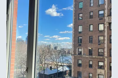 90 E End Avenue #6B, New York City, NY 10028 - Photo 2