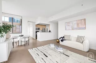 561 10th Ave, New York City, NY 10036 - Photo 20