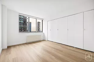 561 10th Ave, New York City, NY 10036 - Photo 4