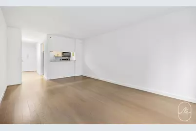 561 10th Avenue #4L, New York, NY 10036 - Photo 2