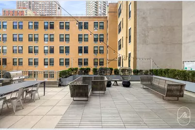 561 10th Avenue #4L, New York, NY 10036 - Photo 6