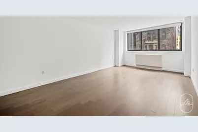 561 10th Avenue #4L, New York, NY 10036 - Photo 12
