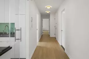 207 E 57th St, New York City, NY 10022 - Photo 1