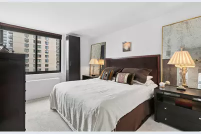 343 E 74th Street #15D, New York City, NY 10021 - Photo 4