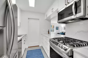 302 E 88th St, New York City, NY 10128 - Photo 4