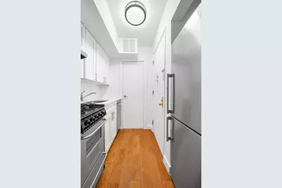 307 W 29th Street #C, New York, NY 10001 - Photo 8