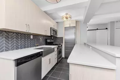 155 E 49th Street #5-A, New York City, NY 10017 - Photo 4