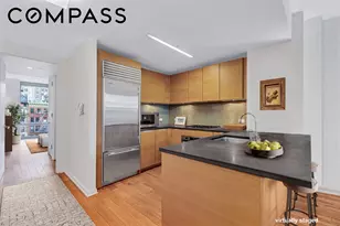 310 W 52nd St, New York City, NY 10019 - Photo 4