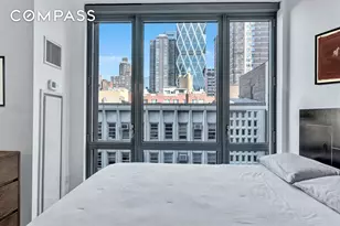 310 W 52nd St, New York City, NY 10019 - Photo 6